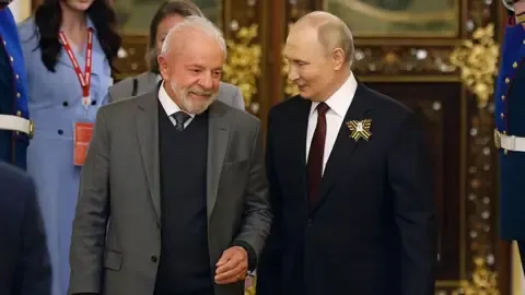 Brazil’s President Luiz Inácio Lula da Silva Declares There Is No Connection To Former US President Trump